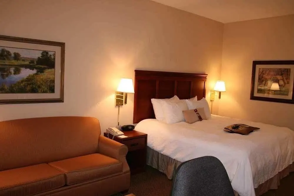 Hampton Inn Memphis / Southaven 3*,